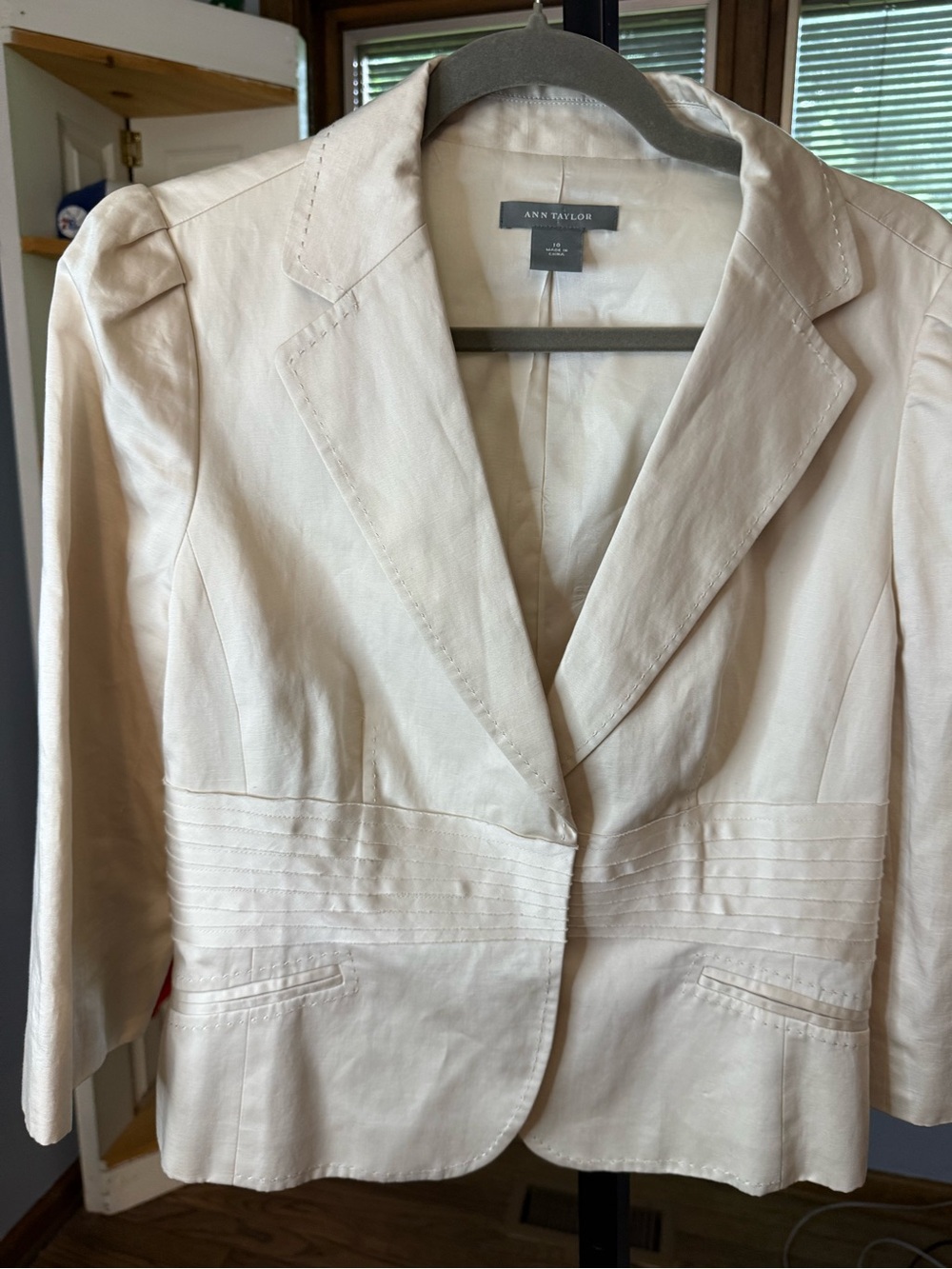 Ann Taylor Light Cream Structured Waist-Seamed Blazer